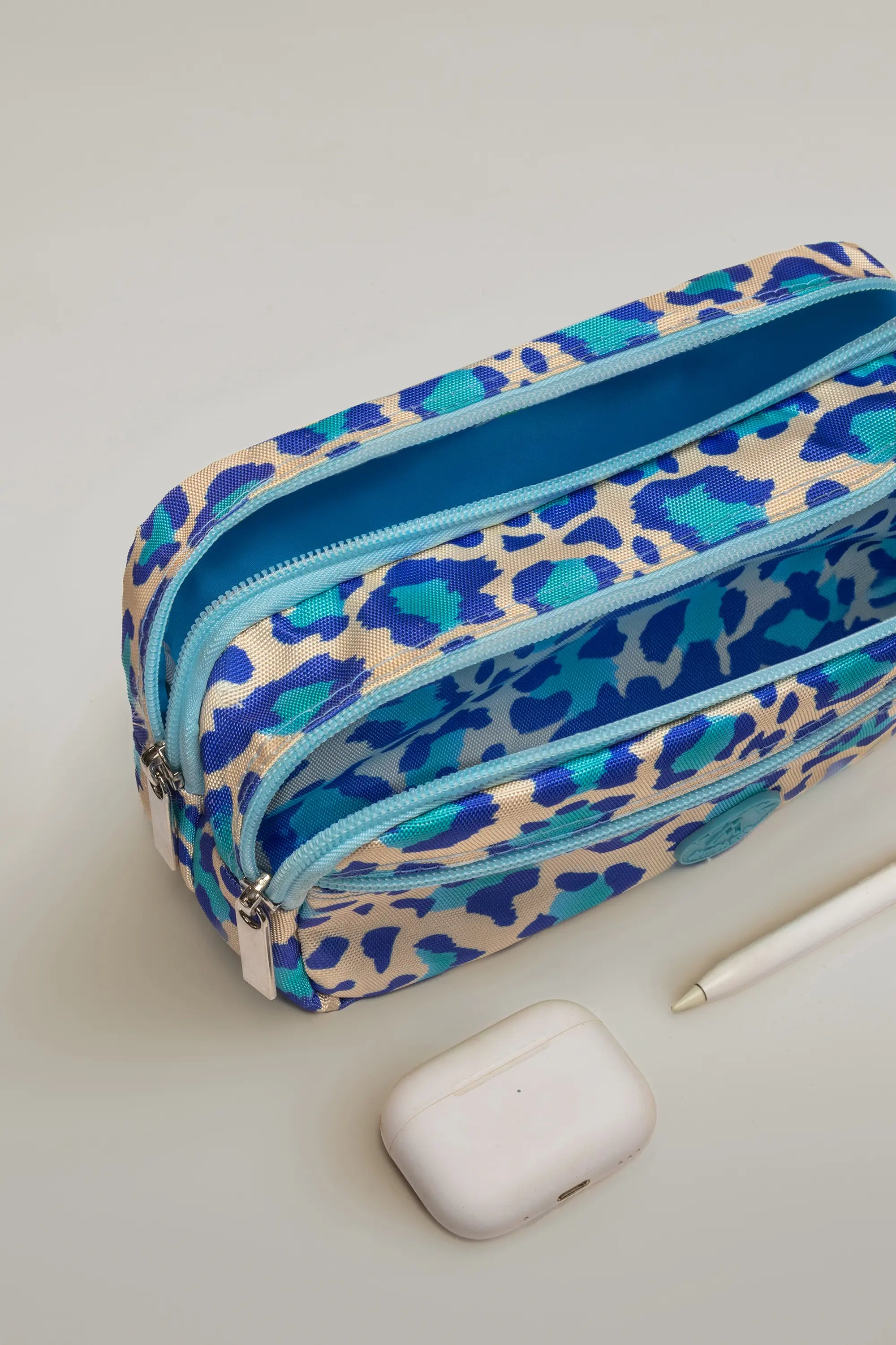 CARTUCHERA ORGANIZADORA CASUAL ANIMAL PRINT